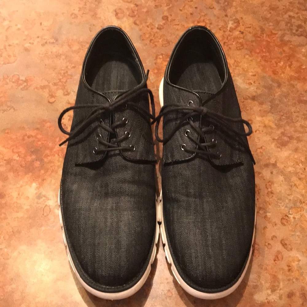 GBX Denim Oxfords size 9M